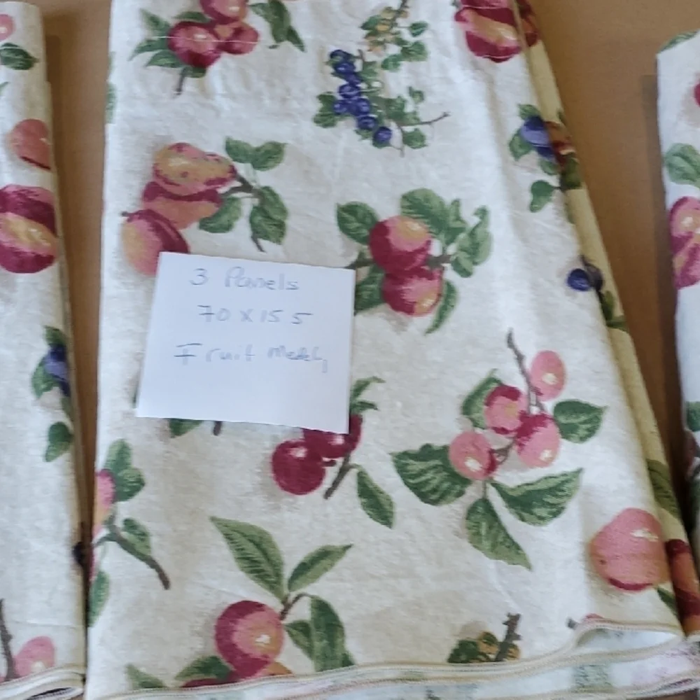 Longaberger Homestead-Fruit Medely Pattern Curtains 3 Panels Valance